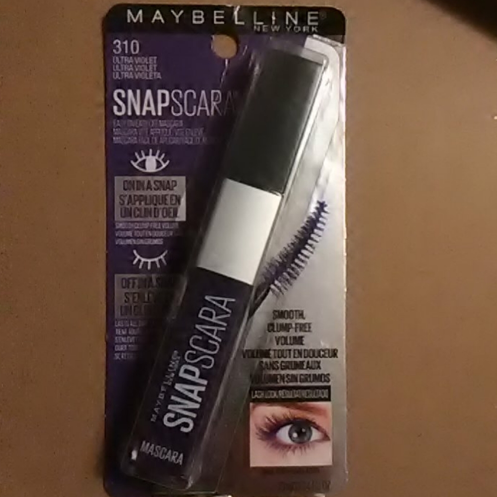 🌹 4/ for 15 Maybelline Snapscara